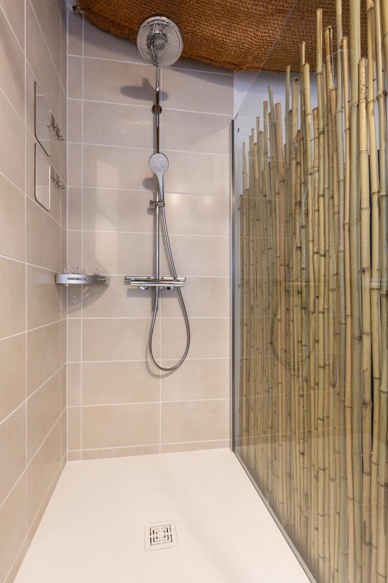 Lit Rond Tres Grand Et Confortable - Garage Possible Ou Parking Gratuit Rue - Gare 2 Min Et Ville 4 Min En Tram - Ciel Etoile - Netflix Videoprojecteur - Luxe Et Evasion Estrasburgo Exterior foto
